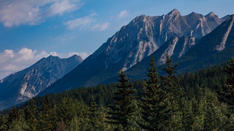 Canmore_Mountains-3-min